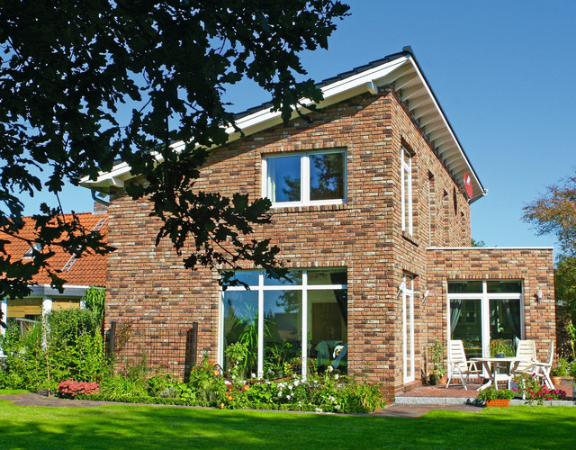 Single-family houses made of Moorbrand yellow sandy shaded brick