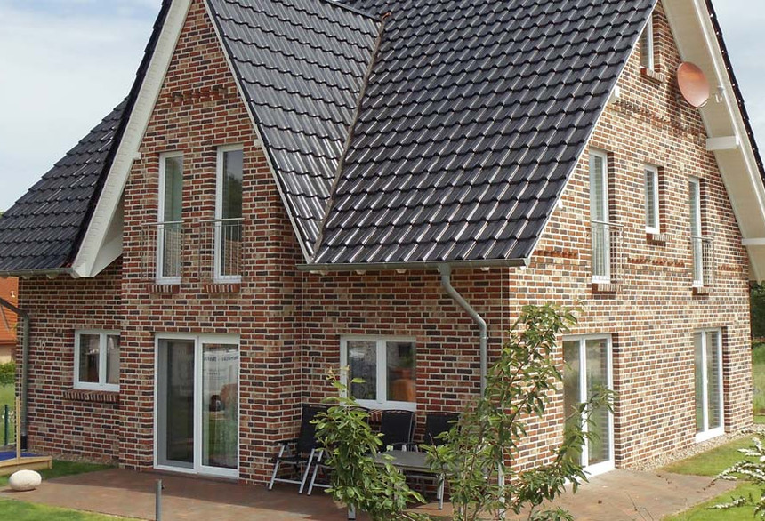 Single-family houses made of Dykbrand brick
