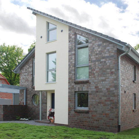 Single-family house made of Accum brick