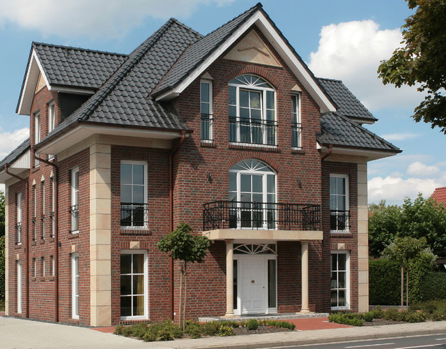 Residential buildings made of shaded and sintered Wasserstrich brick