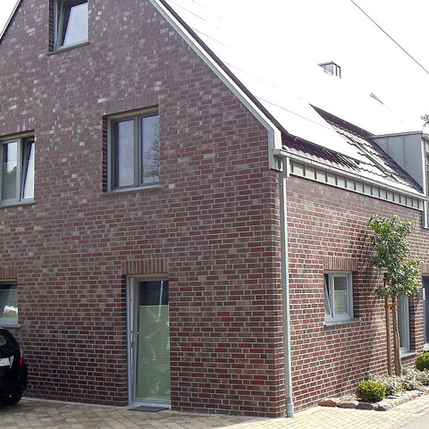 A multi-family houses made of Oxford
