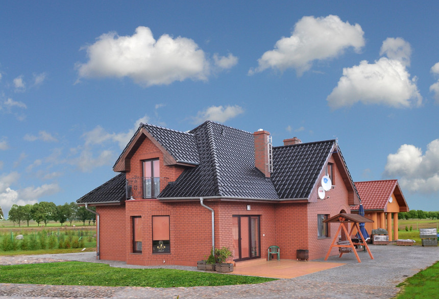 A single-family house covered with MONZA tobago
