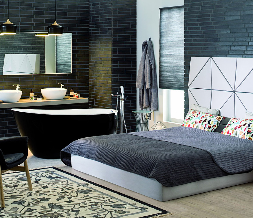 Bedroom with a bathing room